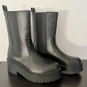Black Platform Chelsea Boots